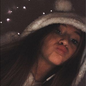 Meet your Posher, Emerson